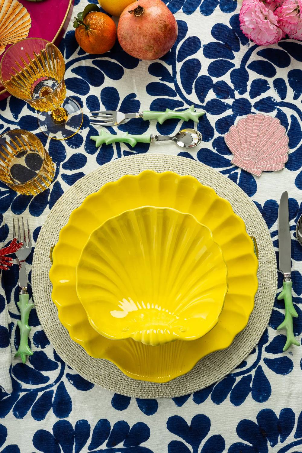 Les Ottomans Shell handpainted ceramic dessert plate Nuova
