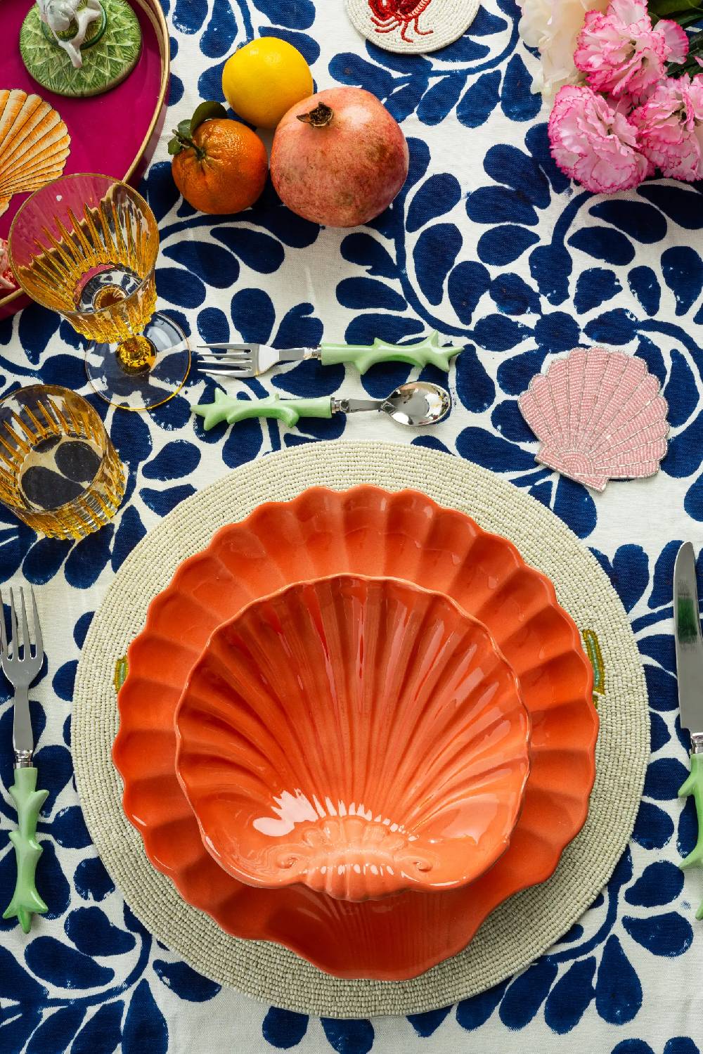 Les Ottomans Shell handpainted ceramic dinner plate Italia