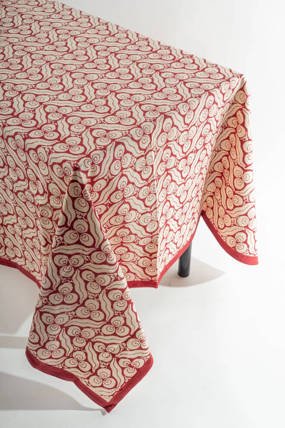 Les Ottomans Handprinted cotton tablecloth IKB27