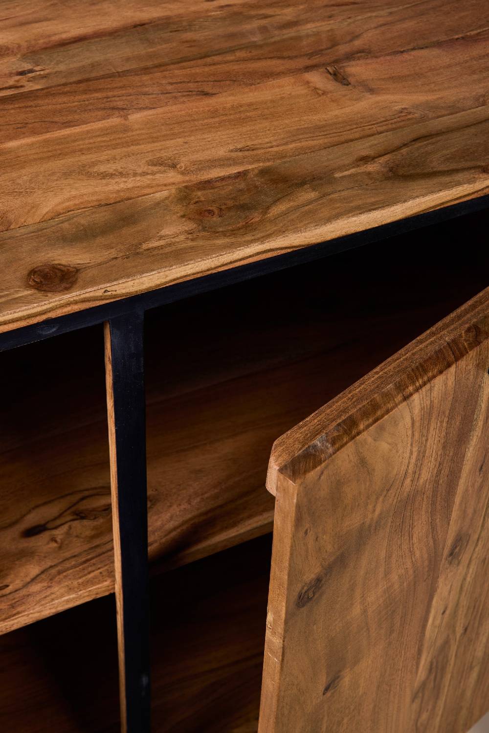 Novità Home Farley - Credenza 3 Sportelli Offerte