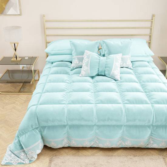 PETTI Trapunta Invernale in Morbido e Caldo Velluto e Balza con Pizzo Rebrodè Celeste By Sissy Online Outlet