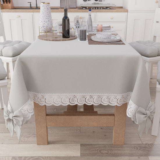 PETTI Tovaglia da Tavola Shabby Chic Copritavolo con Pizzo e Fiocchi Grigio Chiaro Offerta settimanale