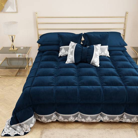 PETTI Trapunta Invernale in Morbido e Caldo Velluto e Balza con Pizzo Rebrodè Blu By Sissy Offerte stagionali