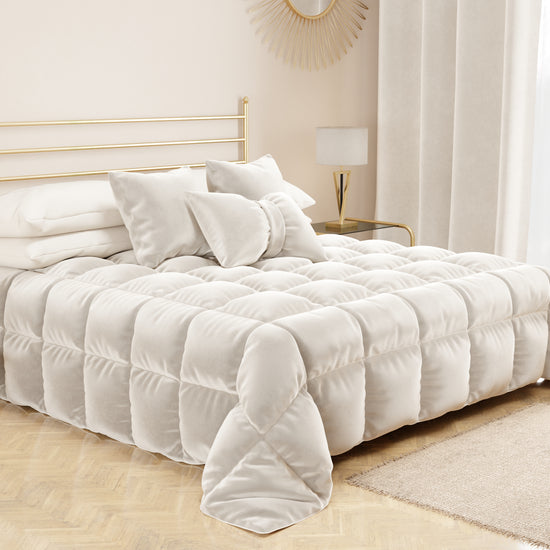 PETTI Cuscino Arredo Fiocco in Velluto 40x50 cm, Cuscino divano Bianco Prezzo Ridotto