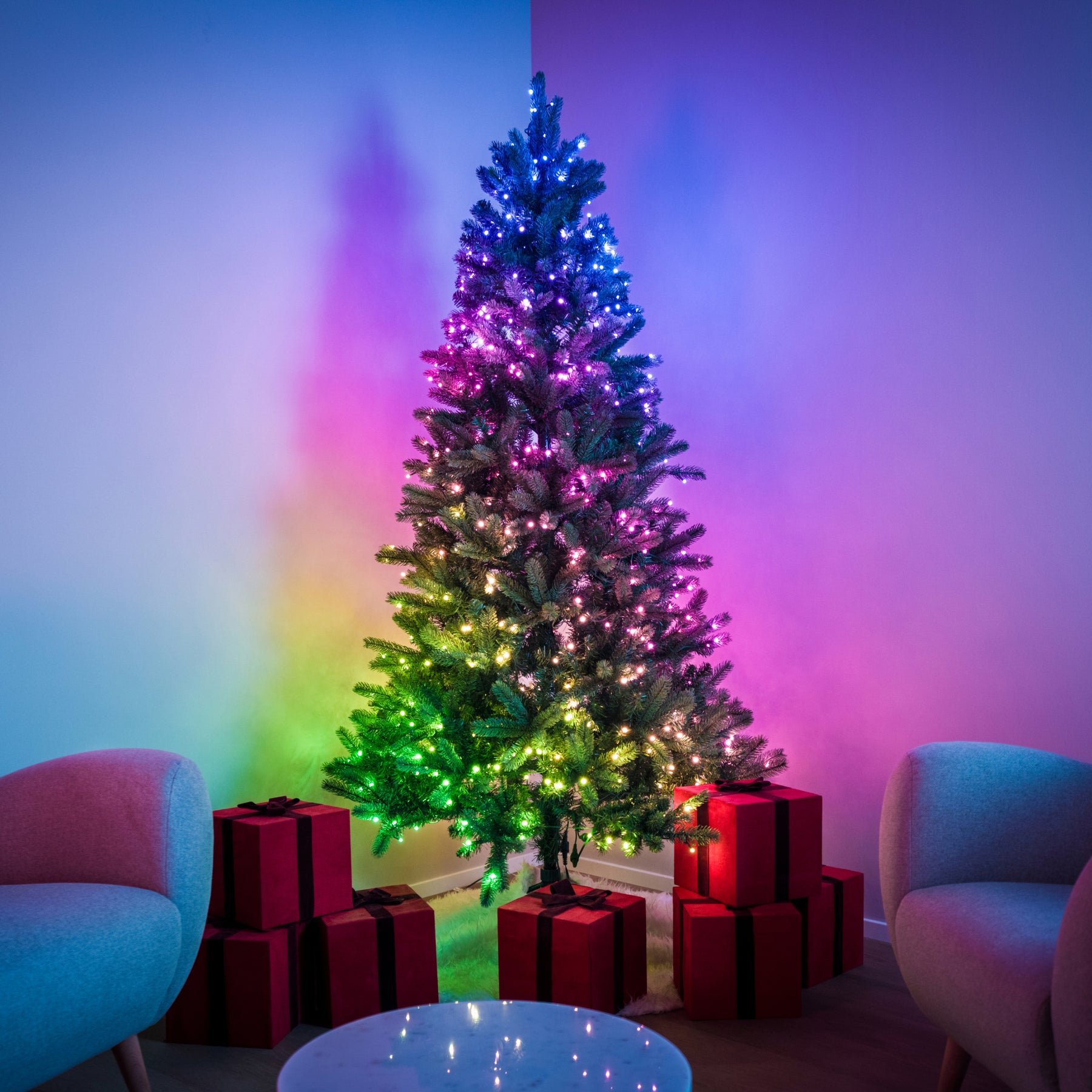 Twinkly Pre-lit Regal Tree (Multicolore) Vendita Calda
