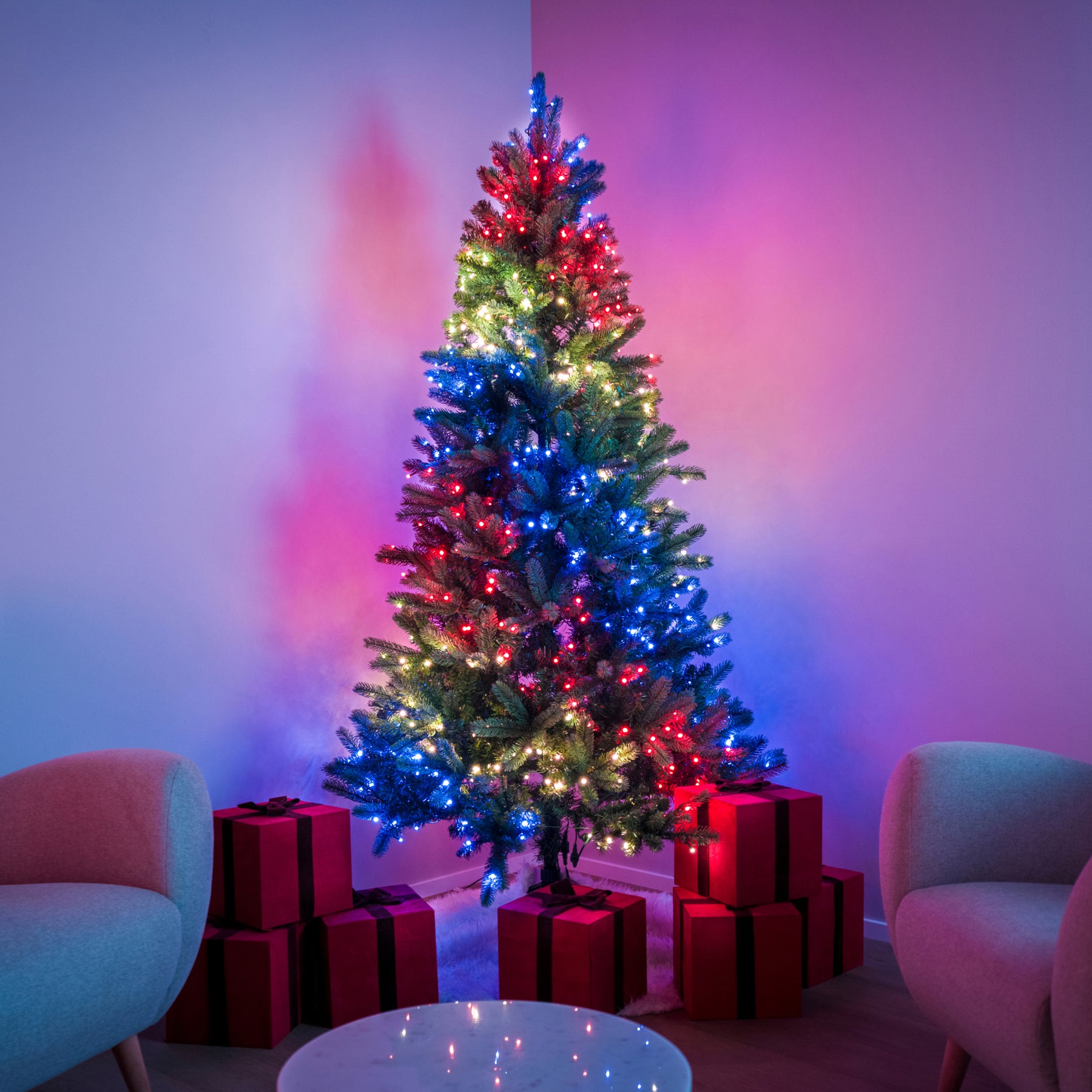Twinkly Pre-lit Regal Tree (Multicolor + Bianco) Vendita Economica